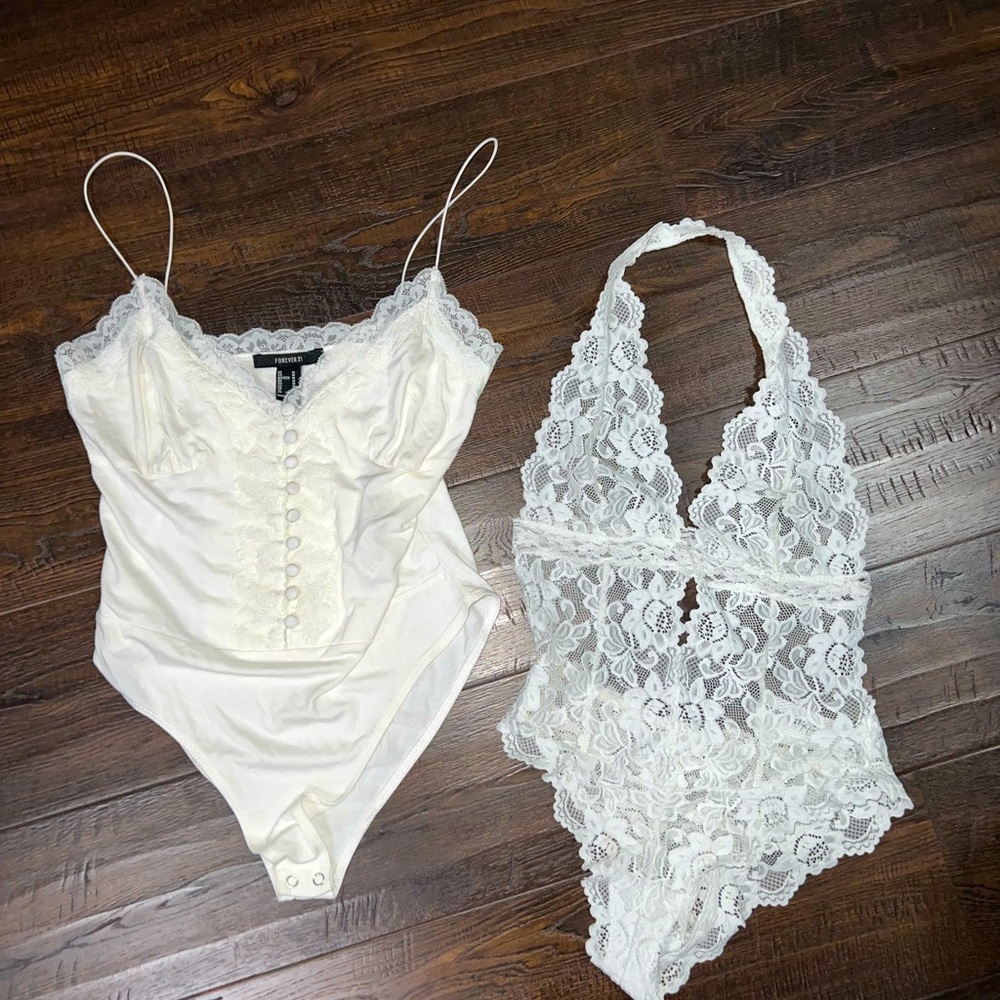 NWOT Never worn, body suits (set of 2)